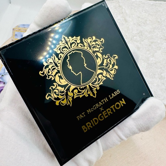 NEW! PAT McGRATH LABS x Bridgerton Incandescent Gold Skin Fetish: Highlighter - Picture 9 of 17